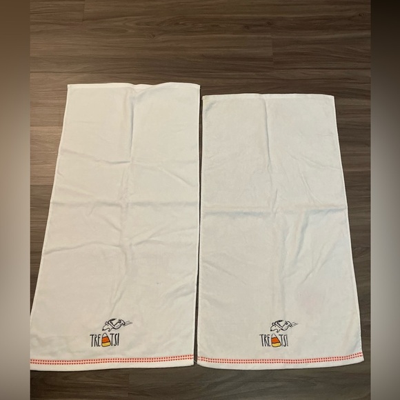 Rae Dunn Peanuts Artisan Collection Snoopy Treats with Candy corn Towel set of 2 - Picture 3 of 6